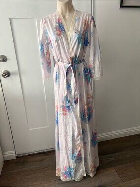 Lindsey Roscoe's vintage lingerie